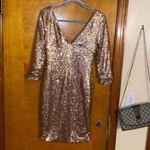 SPARKLY GOLD DRESS